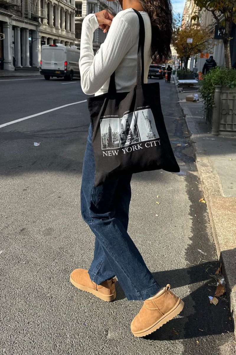 Black Brandy Melville NYC Landmark Tote Bags | USA 70421-VDKS