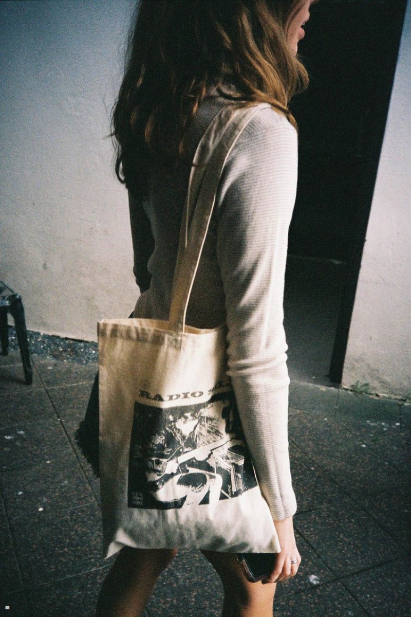 White Brandy Melville Radio Silence Tote Bags | USA 40958-SZMB