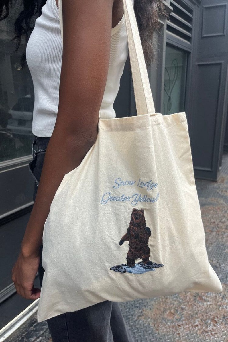 White Brandy Melville Snow Lodge Greater Yellowstone Bear Tote Bags | USA 31926-DIHA